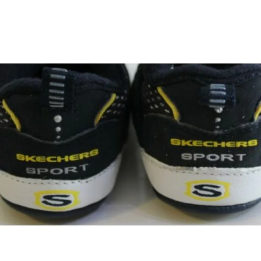 Skechers Vintage Leather Athletic Shoes Size 1